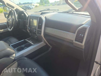 2019 Ford Super Duty F-250 Lariat Crew Cab Medium Bed - miniatura 16