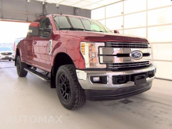2019 Ford Super Duty F-250 Lariat Crew Cab Medium Bed - miniatura 3
