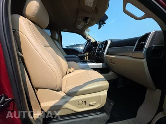 2019 Ford Super Duty F-250 Lariat Crew Cab Medium Bed - miniatura 8