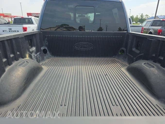 2019 Ford Super Duty F-250 Lariat Crew Cab Medium Bed - miniatura 14