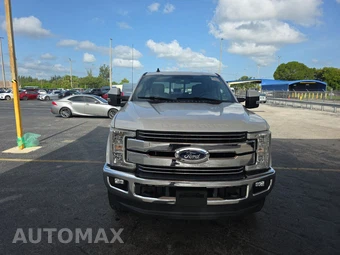 2019 Ford Super Duty F-250 Lariat Crew Cab Medium Bed - miniatura 2