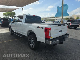 2019 Ford Super Duty F-250 Lariat Crew Cab Medium Bed - miniatura 6