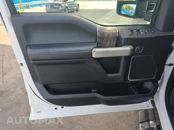 2019 Ford Super Duty F-250 Lariat Crew Cab Medium Bed - miniatura 9