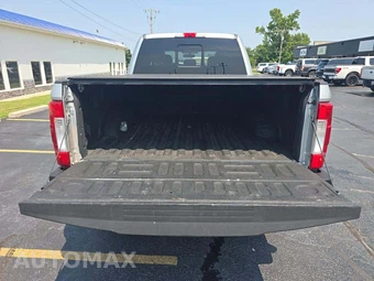 2019 Ford Super Duty F-250 Lariat Crew Cab Medium Bed - miniatura 11