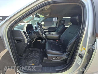 2019 Ford Super Duty F-250 Lariat Crew Cab Medium Bed - miniatura 3