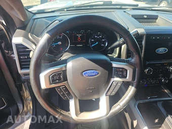 2019 Ford Super Duty F-250 Lariat Crew Cab Medium Bed - miniatura 10