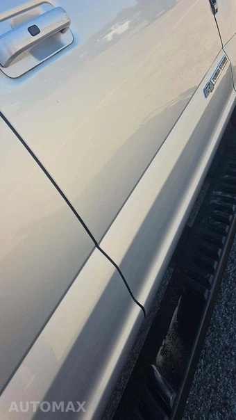 2019 Ford Super Duty F-250 Lariat Crew Cab Medium Bed - miniatura 21