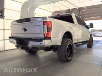 2019 Ford Super Duty F-250 Lariat Crew Cab Medium Bed - miniatura 4