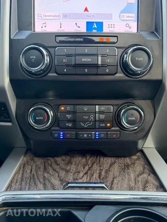 2019 Ford Super Duty F-250 Lariat Crew Cab Medium Bed - miniatura 11