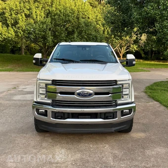 2019 Ford Super Duty F-250 Lariat Crew Cab Medium Bed - miniatura 2