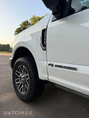 2019 Ford Super Duty F-250 Lariat Crew Cab Medium Bed - miniatura 6