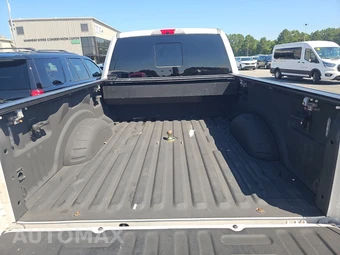 2019 Ford Super Duty F-250 Lariat Crew Cab Medium Bed - miniatura 16