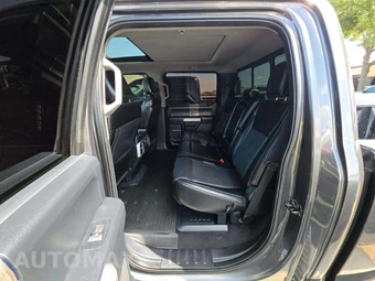 2019 Ford Super Duty F-250 Lariat Crew Cab Medium Bed - miniatura 13