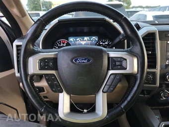 2019 Ford Super Duty F-250 Lariat Crew Cab Medium Bed - miniatura 10