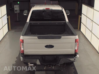 2019 Ford Super Duty F-250 Lariat Crew Cab Medium Bed - miniatura 5