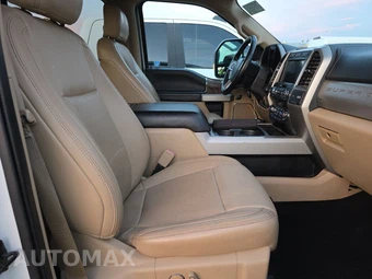 2019 Ford Super Duty F-250 Lariat Crew Cab Medium Bed - miniatura 8