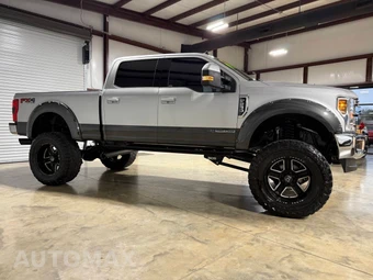 2019 Ford Super Duty F-250 Lariat Crew Cab Medium Bed - miniatura 11