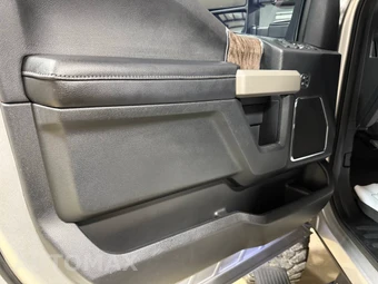 2019 Ford Super Duty F-250 Lariat Crew Cab Medium Bed - miniatura 25
