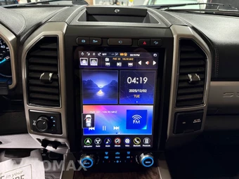 2019 Ford Super Duty F-250 Lariat Crew Cab Medium Bed - miniatura 29
