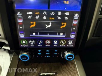 2019 Ford Super Duty F-250 Lariat Crew Cab Medium Bed - miniatura 30