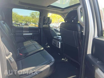 2019 Ford Super Duty F-250 Lariat Crew Cab Medium Bed - miniatura 16