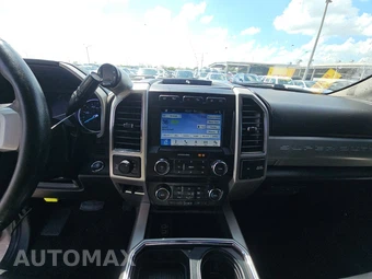 2019 Ford Super Duty F-250 Lariat Crew Cab Medium Bed - miniatura 11
