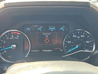 2019 Ford Super Duty F-250 Lariat Crew Cab Medium Bed - miniatura 12