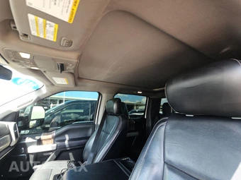 2019 Ford Super Duty F-250 Lariat Crew Cab Medium Bed - miniatura 17