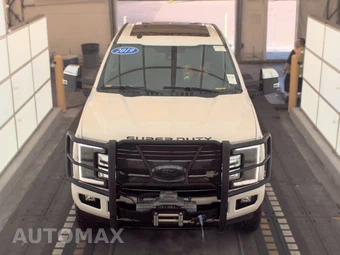 2019 Ford Super Duty F-250 Lariat Crew Cab Medium Bed - miniatura 2
