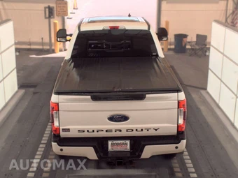 2019 Ford Super Duty F-250 Lariat Crew Cab Medium Bed - miniatura 5