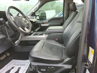 2019 Ford Super Duty F-250 Lariat Crew Cab Medium Bed - miniatura 7