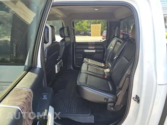 2019 Ford Super Duty F-250 Lariat Crew Cab Medium Bed - miniatura 13