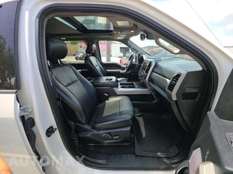 2019 Ford Super Duty F-250 Lariat Crew Cab Medium Bed - miniatura 18