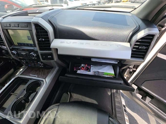 2019 Ford Super Duty F-250 Lariat Crew Cab Medium Bed - miniatura 19