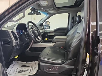 2019 Ford Super Duty F-250 Lariat Crew Cab Medium Bed - miniatura 7