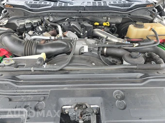 2019 Ford Super Duty F-250 Lariat Crew Cab Medium Bed - miniatura 15