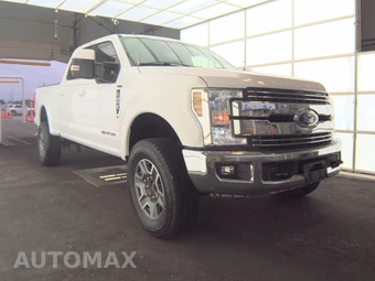 2019 Ford Super Duty F-250 Lariat Crew Cab Medium Bed - miniatura 3