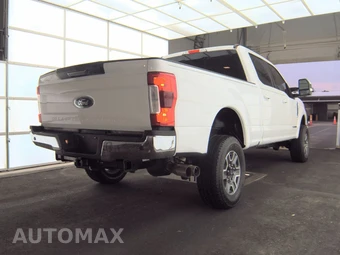 2019 Ford Super Duty F-250 Lariat Crew Cab Medium Bed - miniatura 4