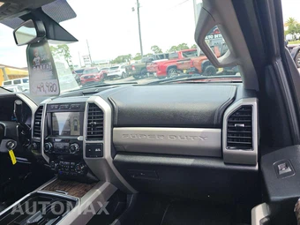 2019 Ford Super Duty F-250 Lariat Crew Cab Medium Bed - miniatura 19