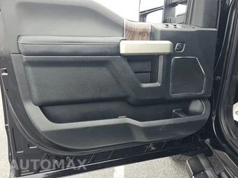 2019 Ford Super Duty F-250 Lariat Crew Cab Medium Bed - miniatura 9