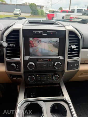 2019 Ford Super Duty F-250 Lariat Crew Cab Medium Bed - miniatura 11