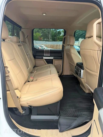 2019 Ford Super Duty F-250 Lariat Crew Cab Medium Bed - miniatura 18