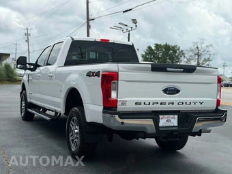 2019 Ford Super Duty F-250 Lariat Crew Cab Medium Bed - miniatura 5