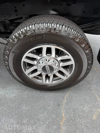 2019 Ford Super Duty F-250 Lariat Crew Cab Medium Bed - miniatura 9