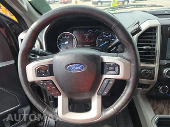 2019 Ford Super Duty F-250 Lariat Crew Cab Medium Bed - miniatura 10