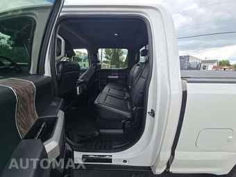2019 Ford Super Duty F-250 Lariat Crew Cab Medium Bed - miniatura 10
