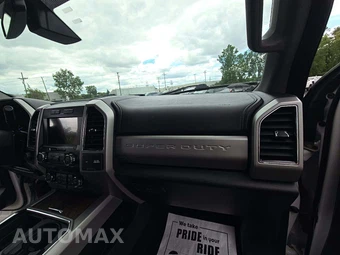 2019 Ford Super Duty F-250 Lariat Crew Cab Medium Bed - miniatura 16