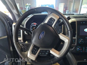 2019 Ford Super Duty F-250 Lariat Crew Cab Medium Bed - miniatura 10