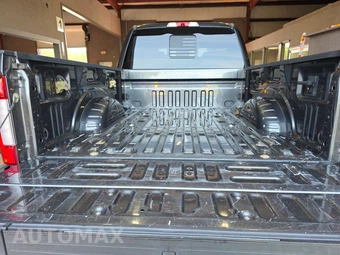 2019 Ford Super Duty F-250 Lariat Crew Cab Medium Bed - miniatura 17
