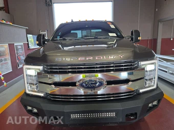 2019 Ford Super Duty F-250 Lariat Crew Cab Medium Bed - miniatura 2